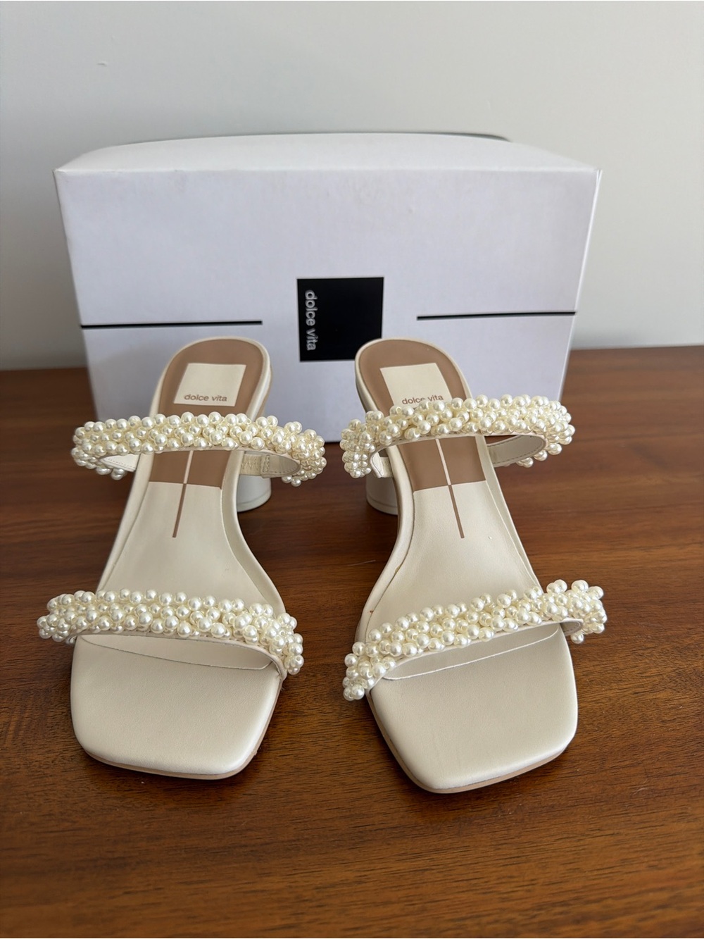 Dolce Vita pearl beige block heel sandals - Picture 2 of 4